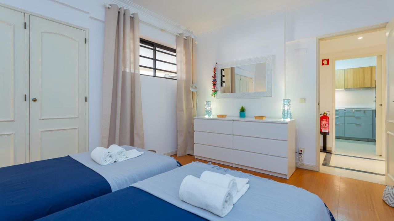 Marina 2Bdr Apartment With Balcony & Pool - 5Min From Beach By Lovelystay Quarteira Exterior photo